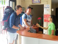 Dreamkapture Hostel Close to the Airport and Bus Terminal
