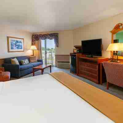 Apple Tree Inn, SureStay Collection by Best Western Rooms