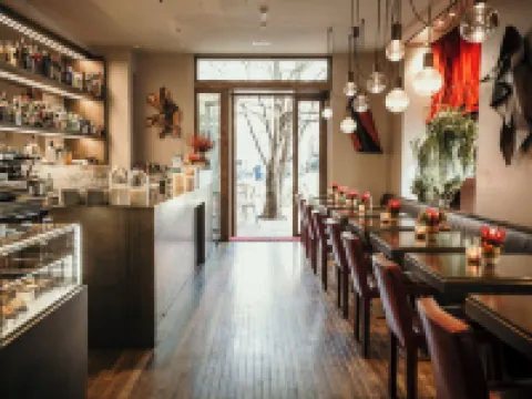 โรงแรมโปสตาดีไซน์ โรงแรมในโกโม