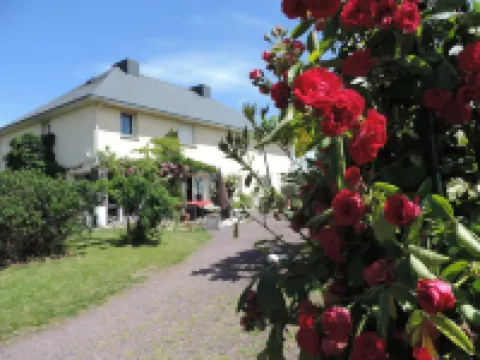Villa des Hortensias Hotels in Paimpol