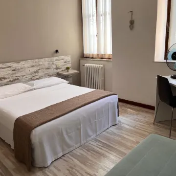 Hotel Mom Assisi