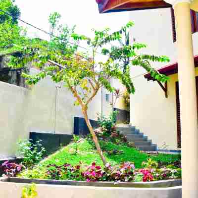 Sri Kandyan Bungalow Hotel Exterior