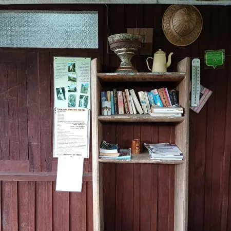 The Like View Guesthouse Отели рядом с достопримечательностью «Храм Чонг Кум»