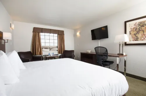 Service Plus Inns and Suites