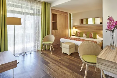 Hôtel Vacances Bleues Delcloy Отели рядом с достопримечательностью «Musee des Coquillages»