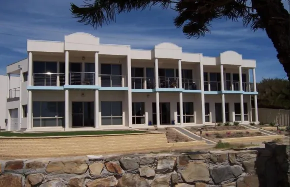 克莉絲蒂第 1 濱海大道酒店