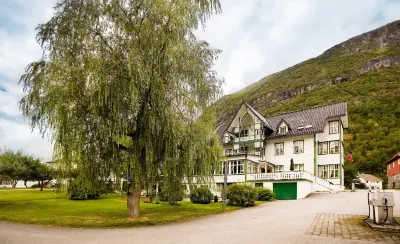 Hjelle Hotel Hotels in 