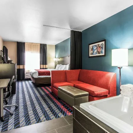 Comfort Suites Fairgrounds West