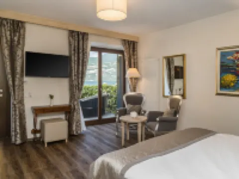 Lake Front Hotel Brenzone Hotels in Brenzone sul Garda