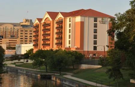 Hyatt Place San Antonio Riverwalk