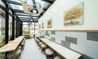 Suncheon Hound Hotel Suncheon Station Branch