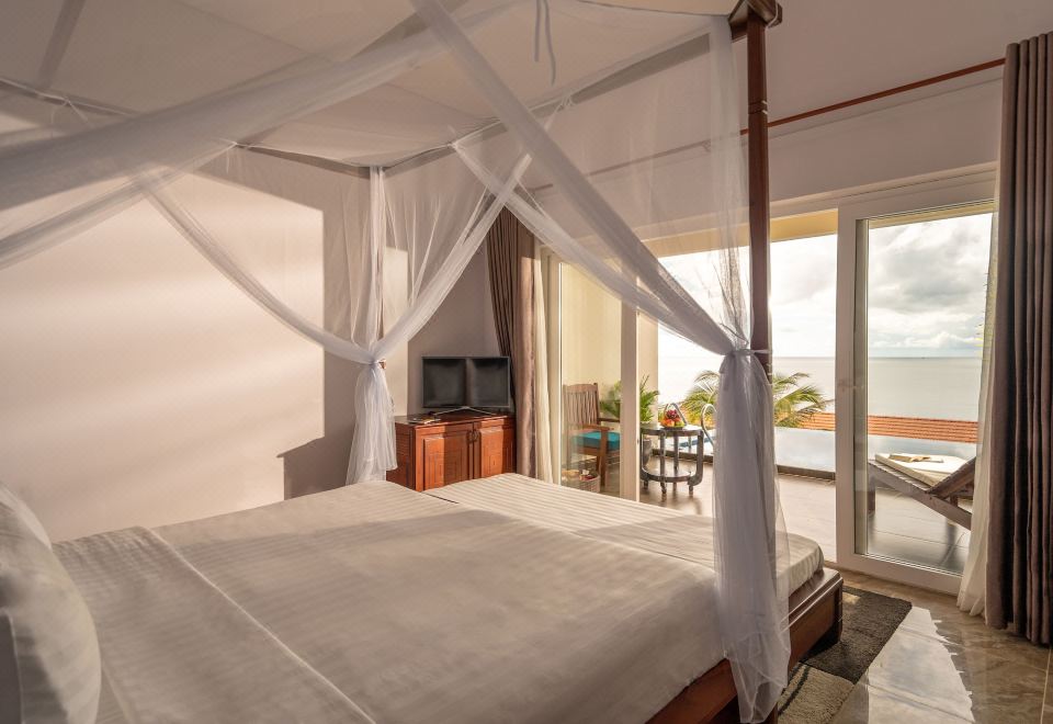 3. 씨 센스 리조트..