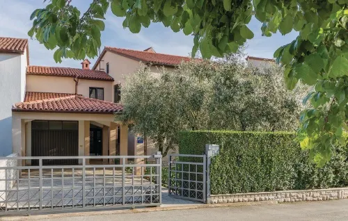 Dany Apartments Hotels in Galizana