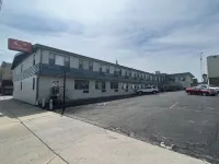 Days Inn by Wyndham Manitowoc - Wifi