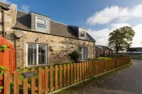 The Steadings - by StayDunfermline Hotels near Specsavers Opticians and Audiologists - Dalgety Bay