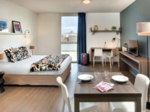 Ténéo Apparthôtel Bordeaux Maritime - Cité du Vin Hoteles en Burdeos