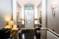 Embassy Apartments Hotel a Bearsden