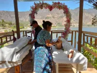 Eco Hotel Uxlabil Atitlan - parcheggio