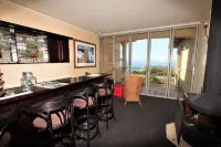 On the Cliff Guest House Hotels in Hermanus