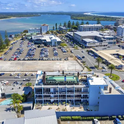 Mantra Quayside Port Macquarie Hotels near Port Macquarie Private Hospital
