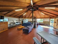 Snug Beach Cabin and Caravan Park Hotels in Cygnet