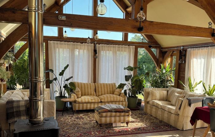 Heathrow Cottages B&B