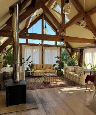 Heathrow Cottages B&B - homestay