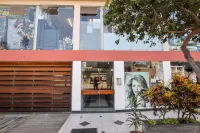 Miraflores Apartments 110 Alcanfores Street by Private Host Hotels in 