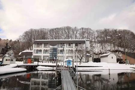 Nojiri Lake Resort