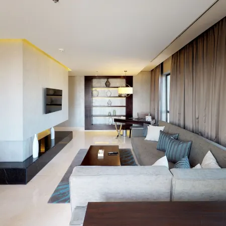 The House Boutique Suites Отели рядом с достопримечательностью «Мечеть короля Абдуллы I»