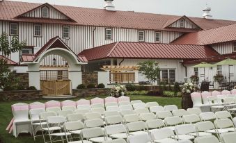 Normandy Farm Hotel & Conference Center