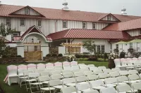 Normandy Farm Hotel & Conference Center - parking