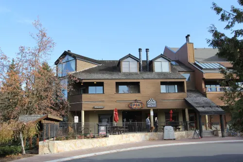Rainbow Suites by Whistler Retreats