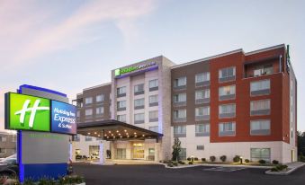 Holiday Inn Express & Suites Sandusky