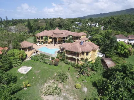 Milbrooks Villa and Retreat