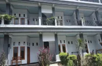 Kasuwari Hotel