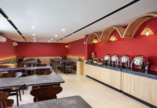 4. 아마리스 호텔 ..