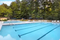 Fairway Forest - Pools