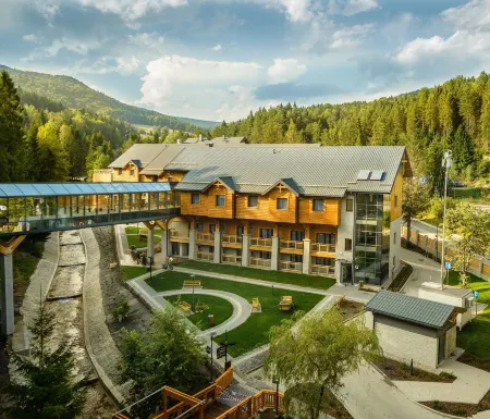 Hotel Czarny Potok Resort SPA & Conference Отели в г. Nowosadecki