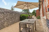 The Garden Room - Tiger Inn - parking