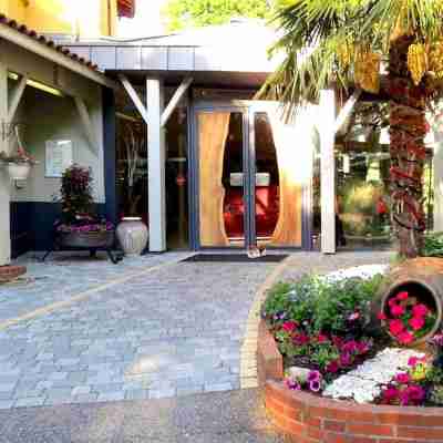 Logis Hôtel Restaurant Chez Nous Hotel Exterior