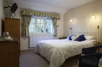 Red Lion Inn Hotels in Sandiway