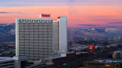 Nugget Casino Resort فنادق في Sparks