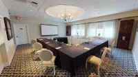 The Simsbury Inn Hotels in Avon