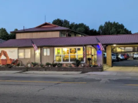 High Desert Inn Hotels in Salina