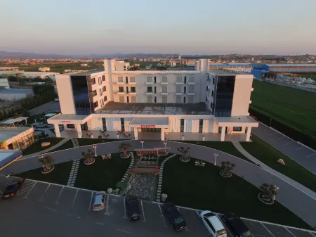 Hotel Delta Отели в г. Дуррес