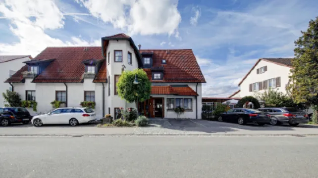 Hotel Restaurant Bauer Großbettlingen Hotels in der Nähe von Gasthaus Linde Metzgerei Schwarz OHG