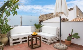 Am Suite with Terrace by Wonderful Italy