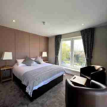 The Three Pickerels Rooms