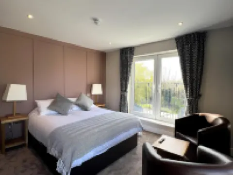 The Three Pickerels Hotels in Ely
